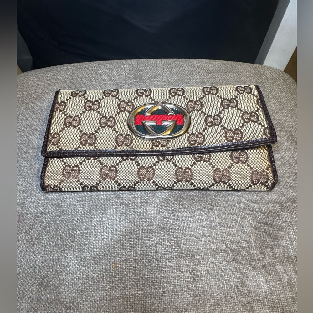 Gucci Beige and Brown Logo Clutch